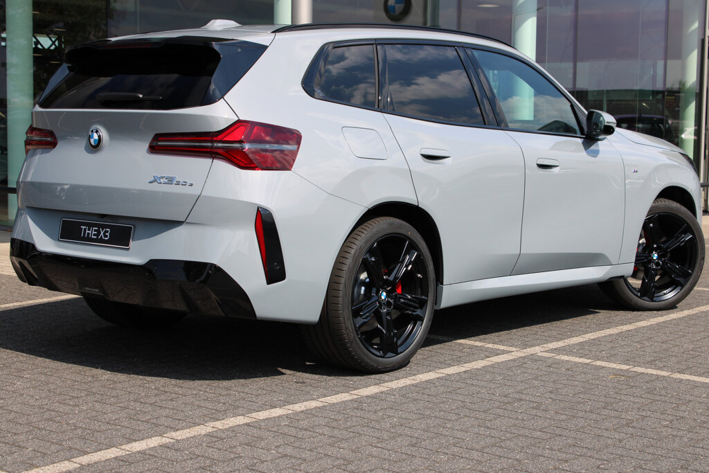 BMW X3 4