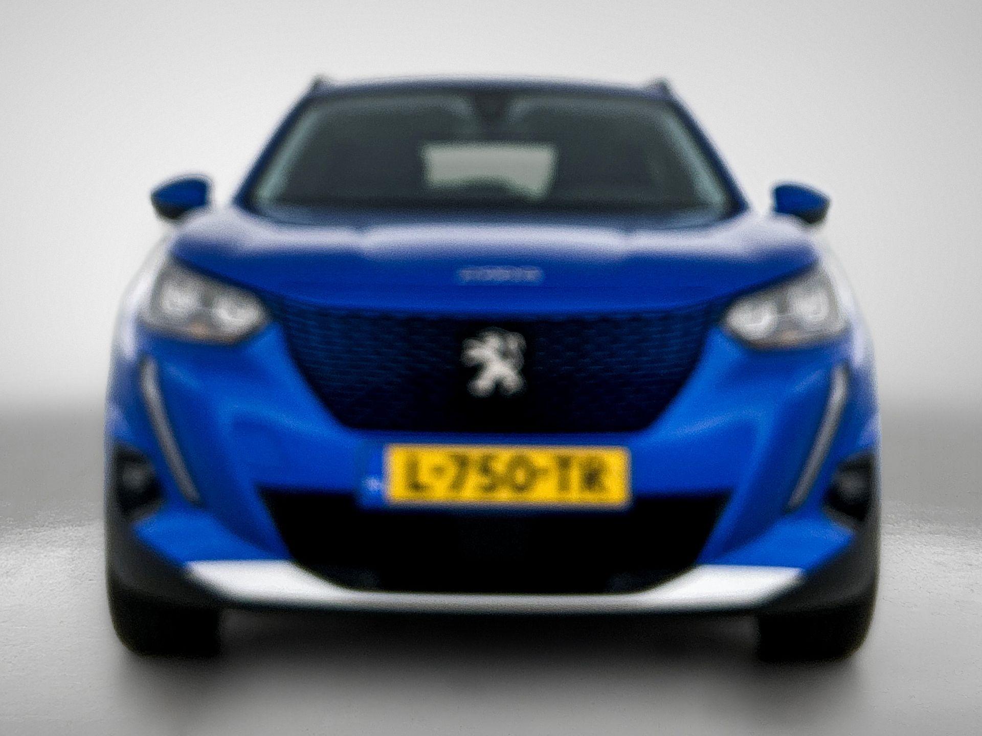 Peugeot e-2008