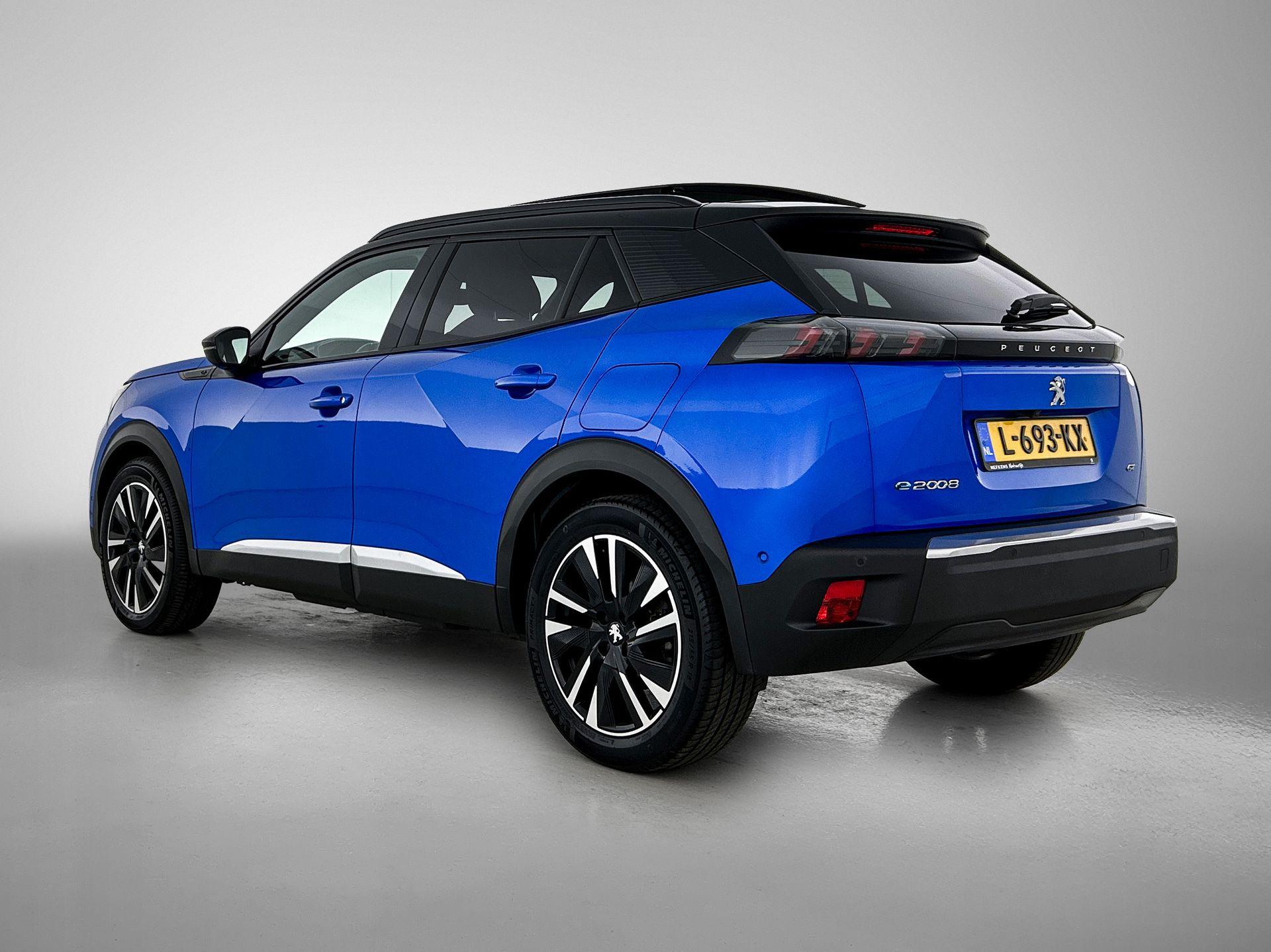 Peugeot e-2008 SUV EV GT Pack 50 kWh 136pk - Afbeelding 3