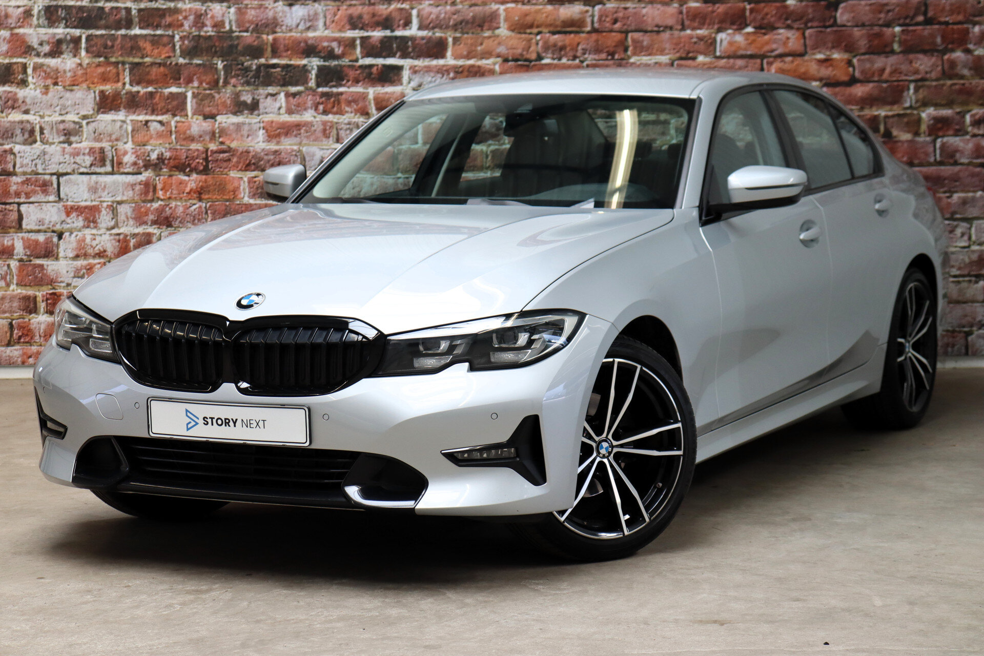 BMW 3 Serie Sedan 320i Executive Sport Line Automaat