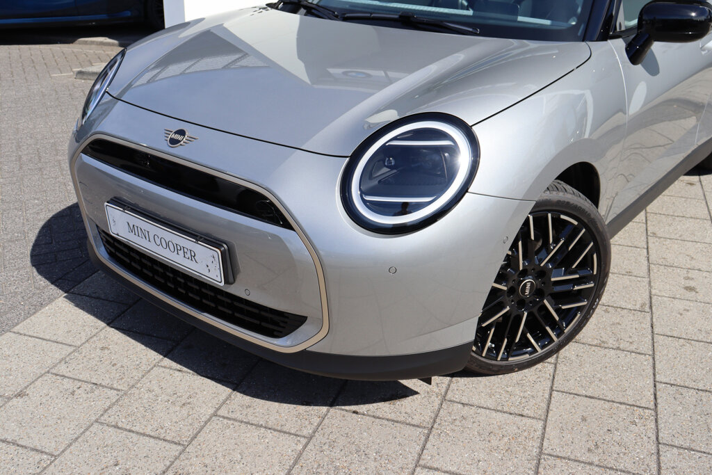 MINI 3-Deurs 3