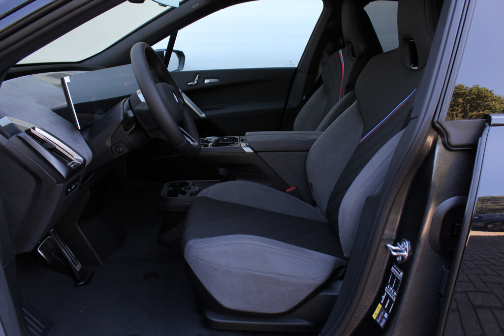 BMW iX 6