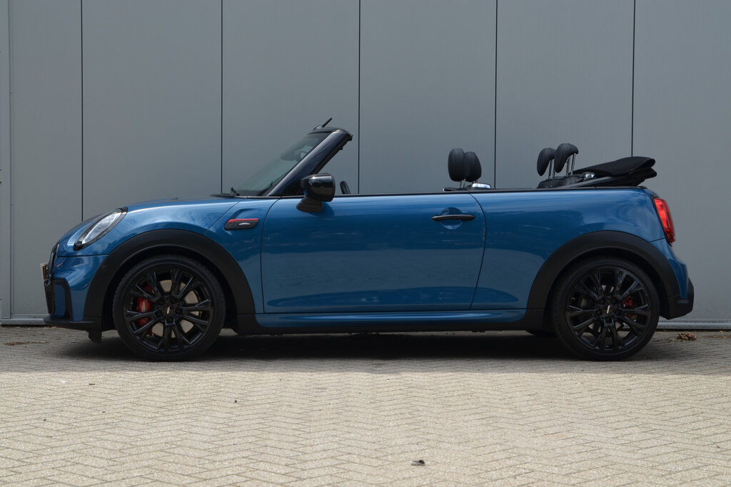 MINI Cooper Cabrio 3
