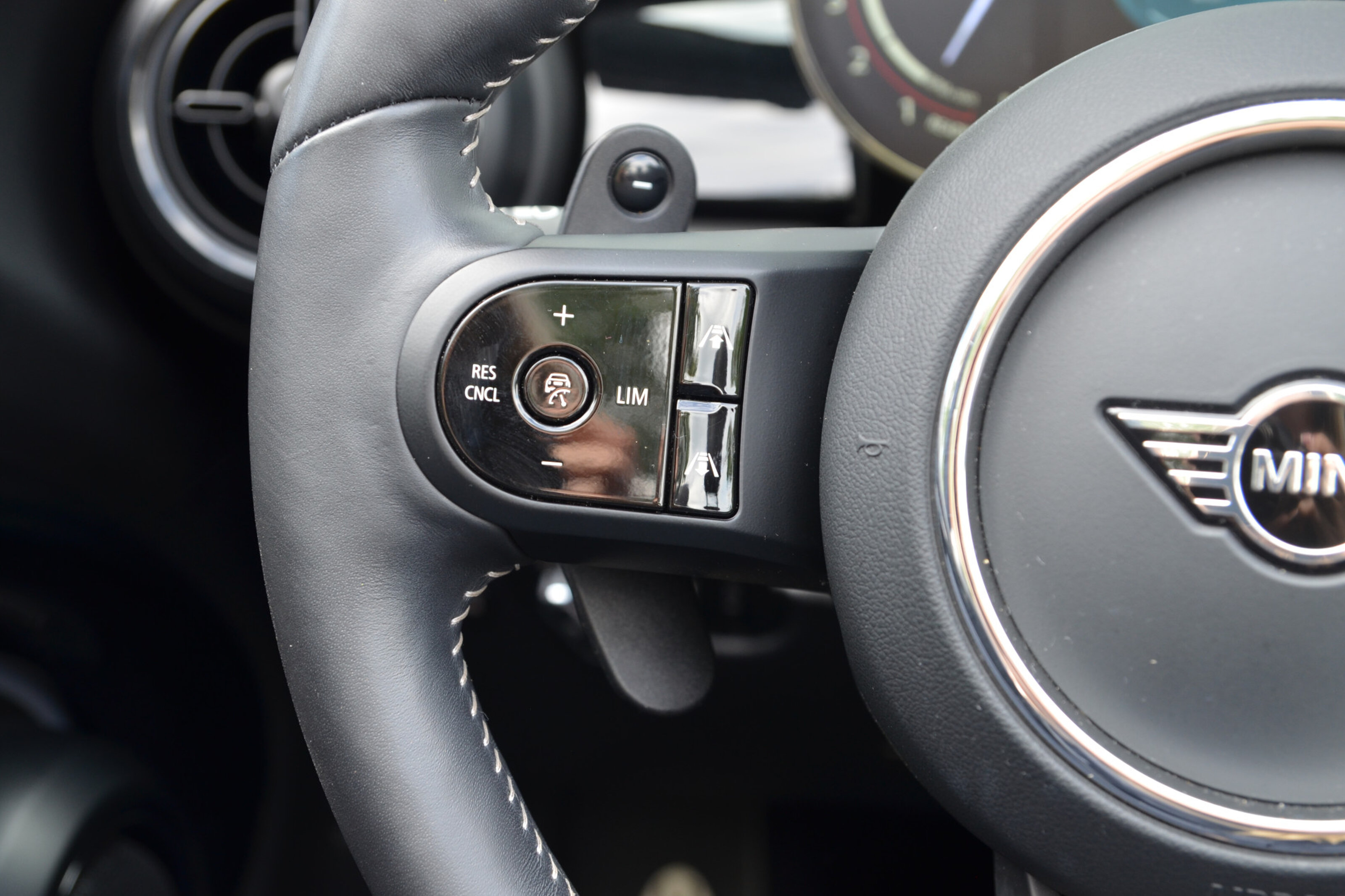 MINI Cooper Cabrio 7