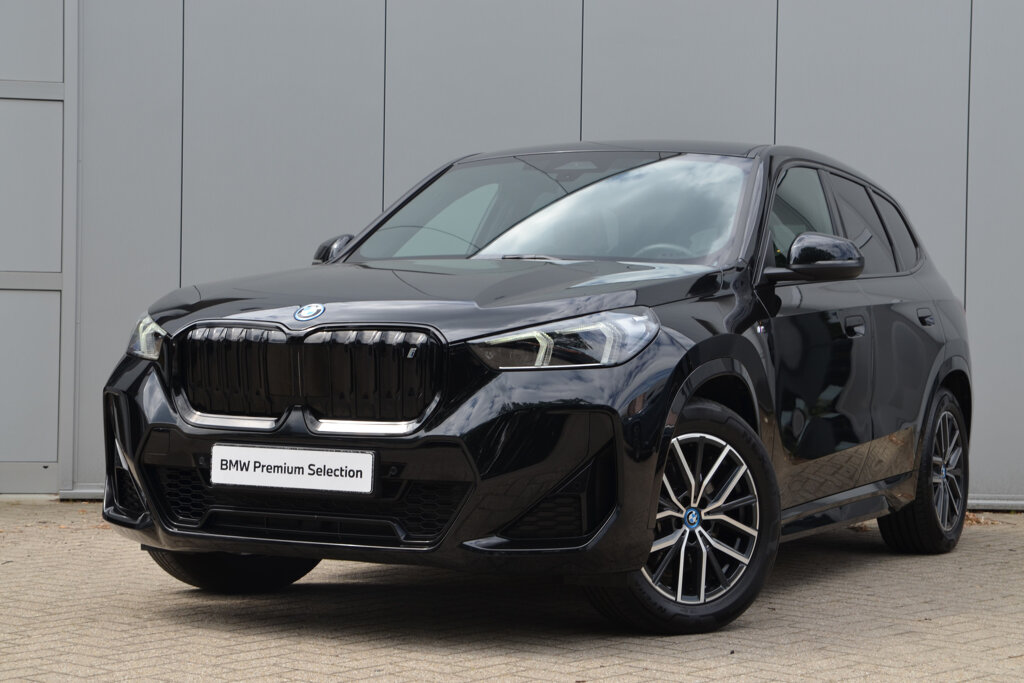 BMW iX1 1