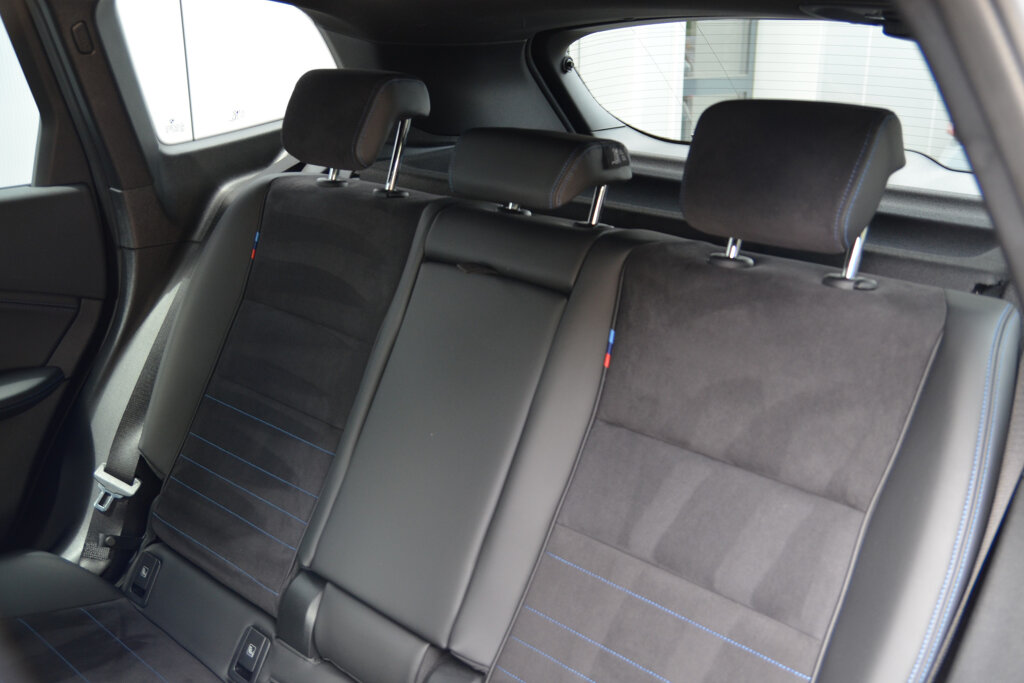 BMW iX1 8