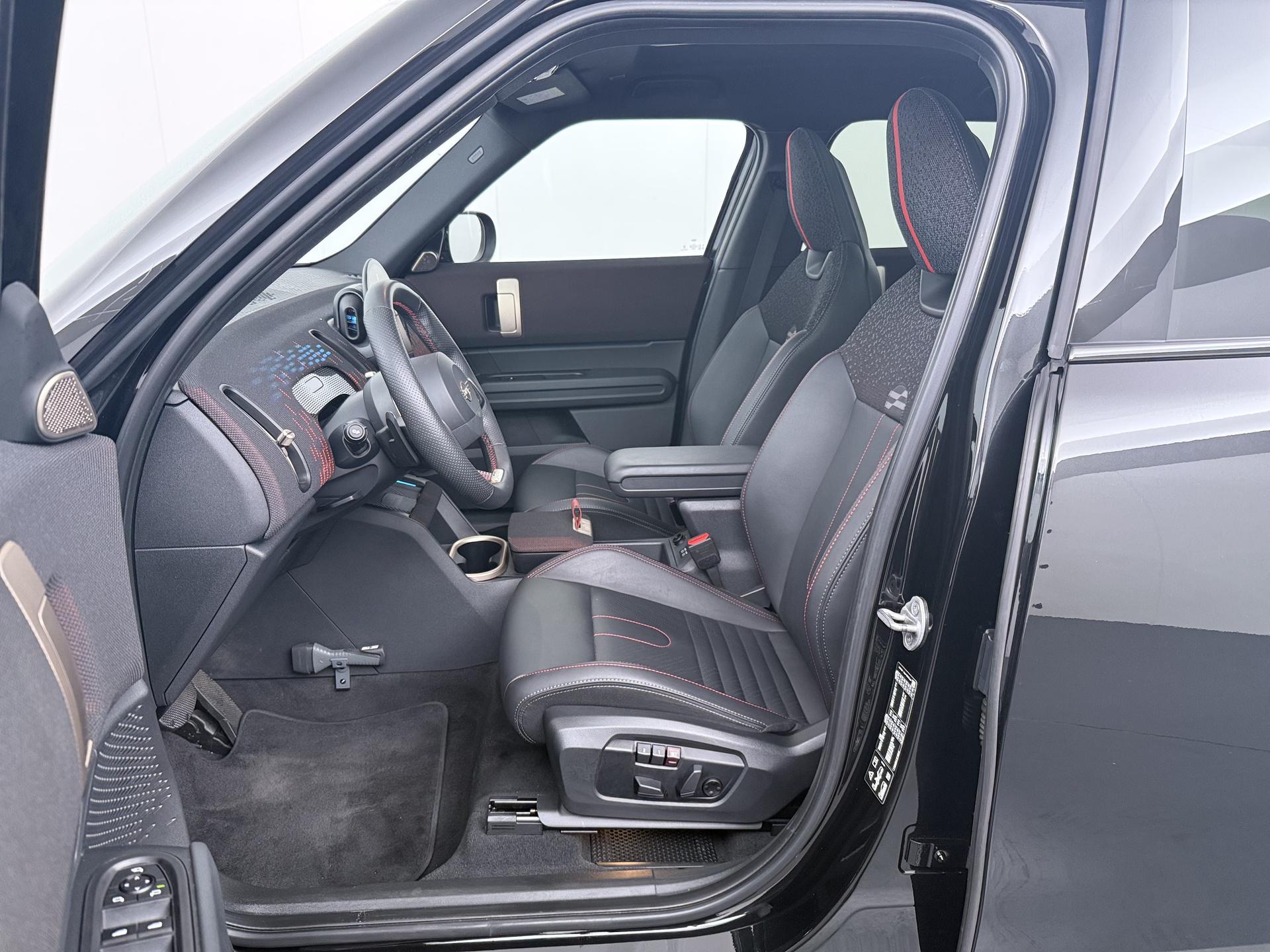 MINI Countryman S ALL4 John Cooper Works - Afbeelding 4
