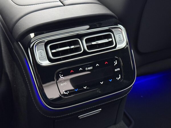 Automatische airconditioning THERMOTRONIC achter