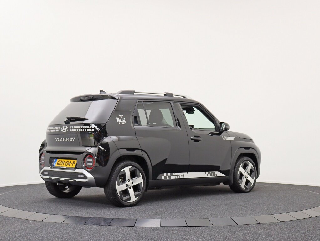 Hyundai Inster Evolve Sky + Warmtepomp + Tech Pack 49 kWh | Trekhaak - Afbeelding 2