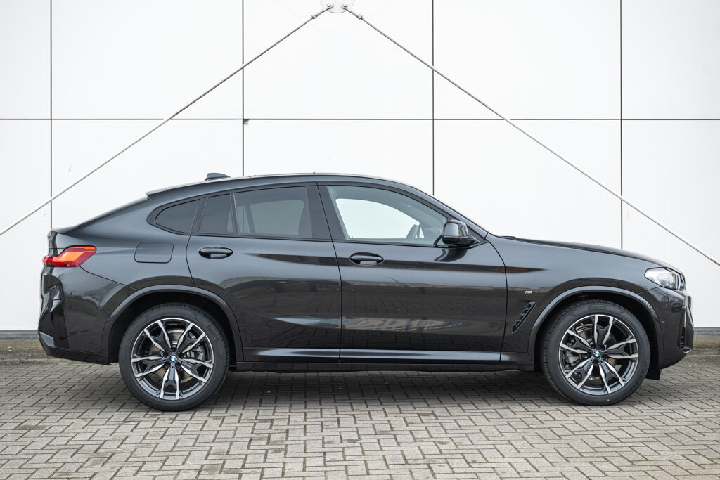 BMW X4 23