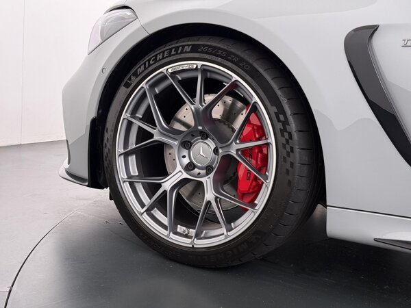 AMG gesmede velgen 20" kruisspaken design, mat grijs / glansgedraaid