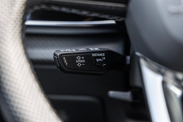 cruise control adaptief met Stop&Go cruise control adaptief met Stop&Go