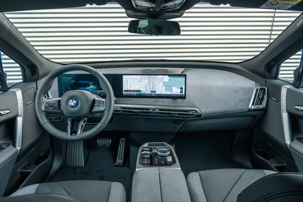 BMW iX 5