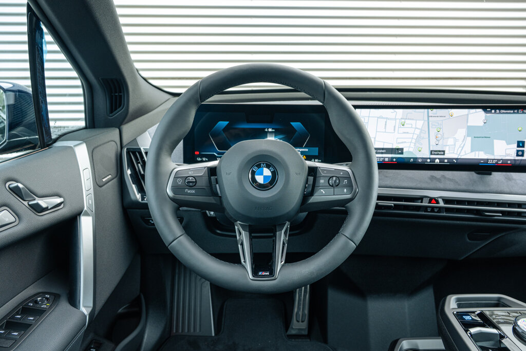 BMW iX 34