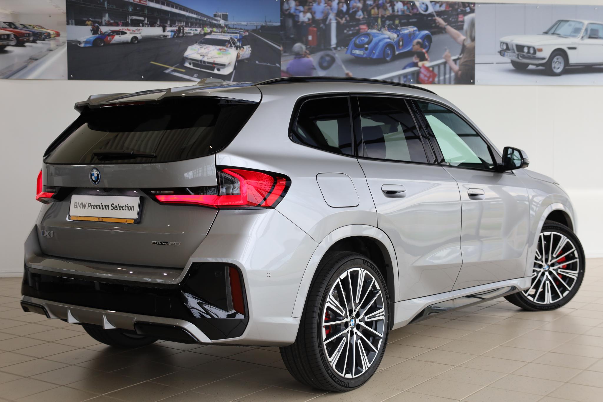 BMW iX1