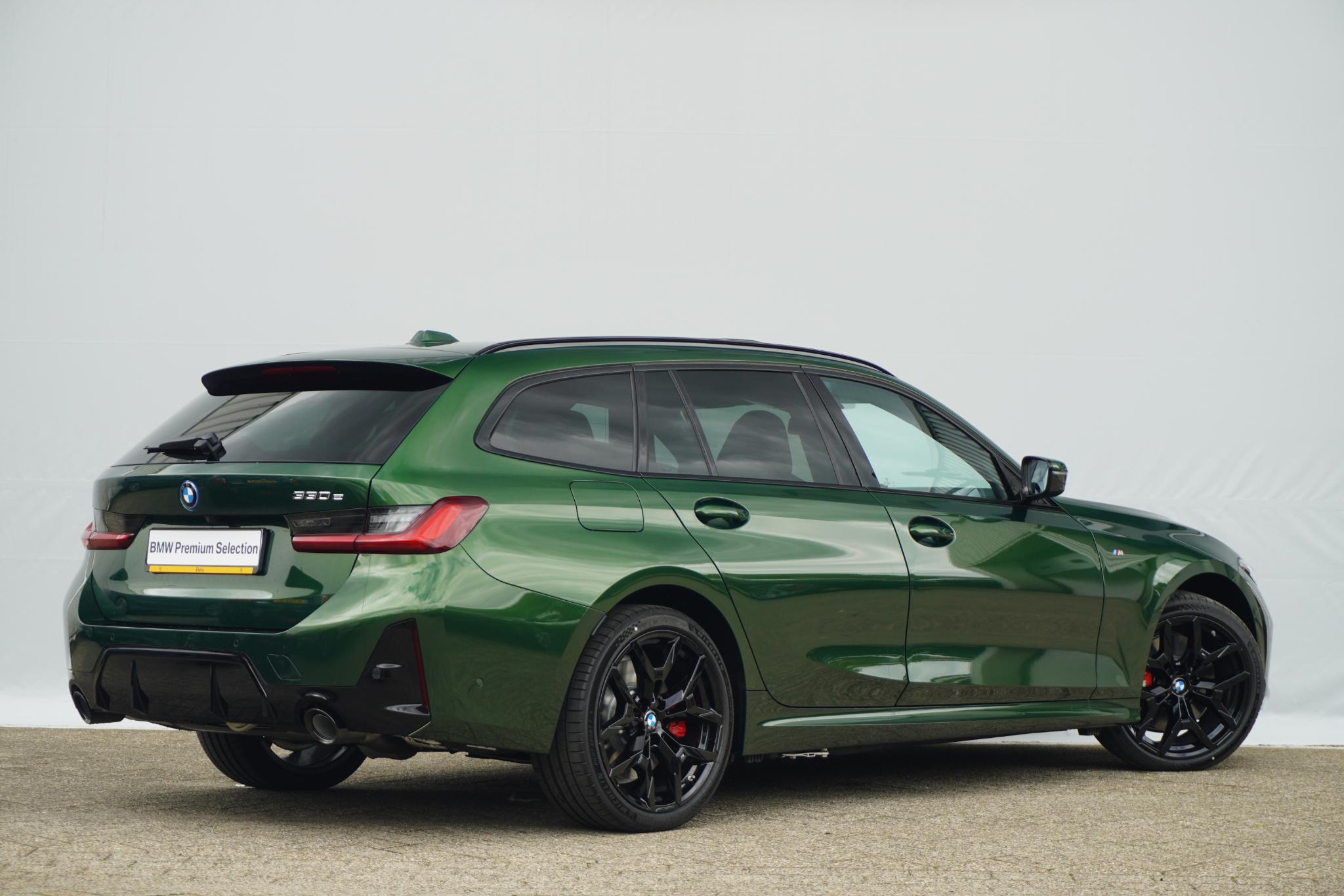 BMW 3 Serie Touring 330e - Afbeelding 2