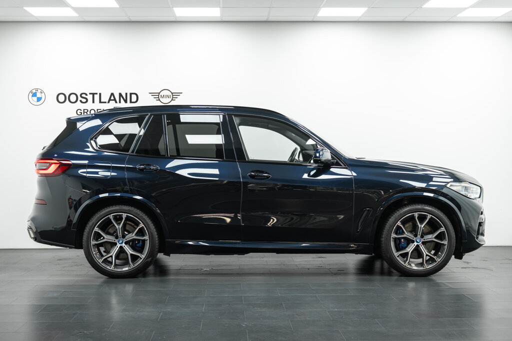 BMW X5 8