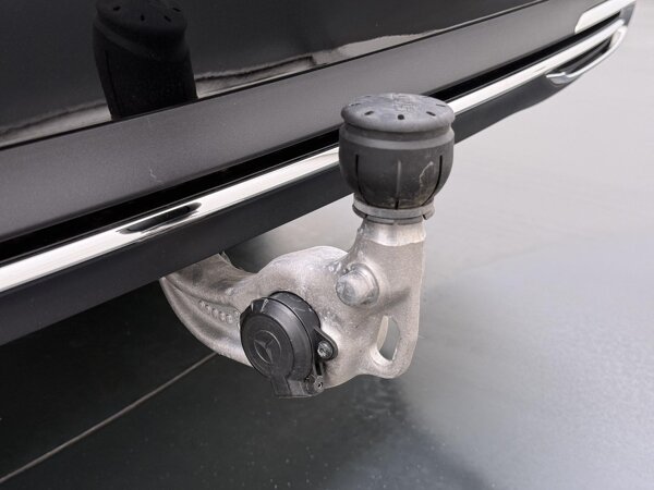 Towbar with ESP® trailer stabilization