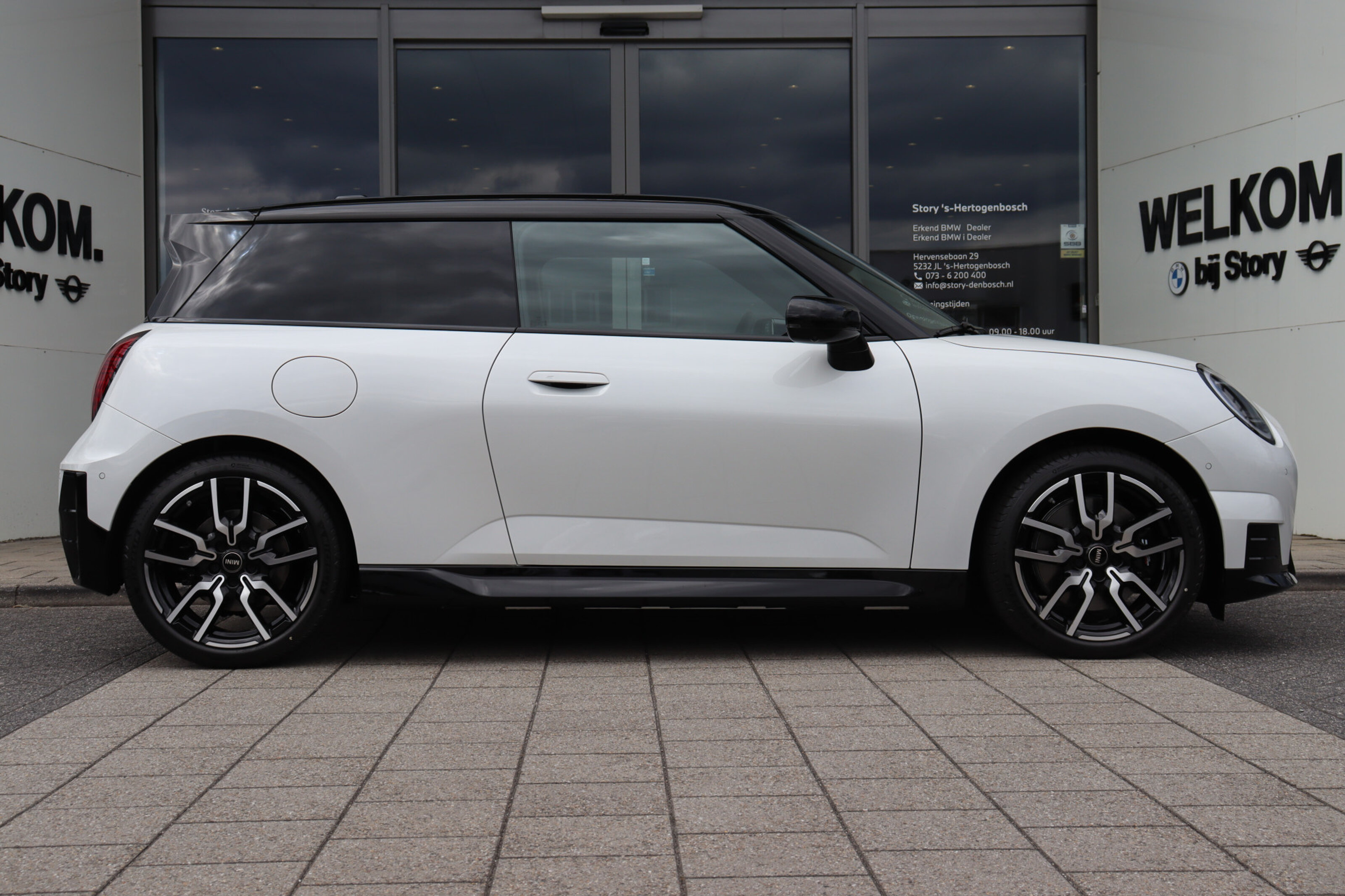 MINI 3-Deurs 7