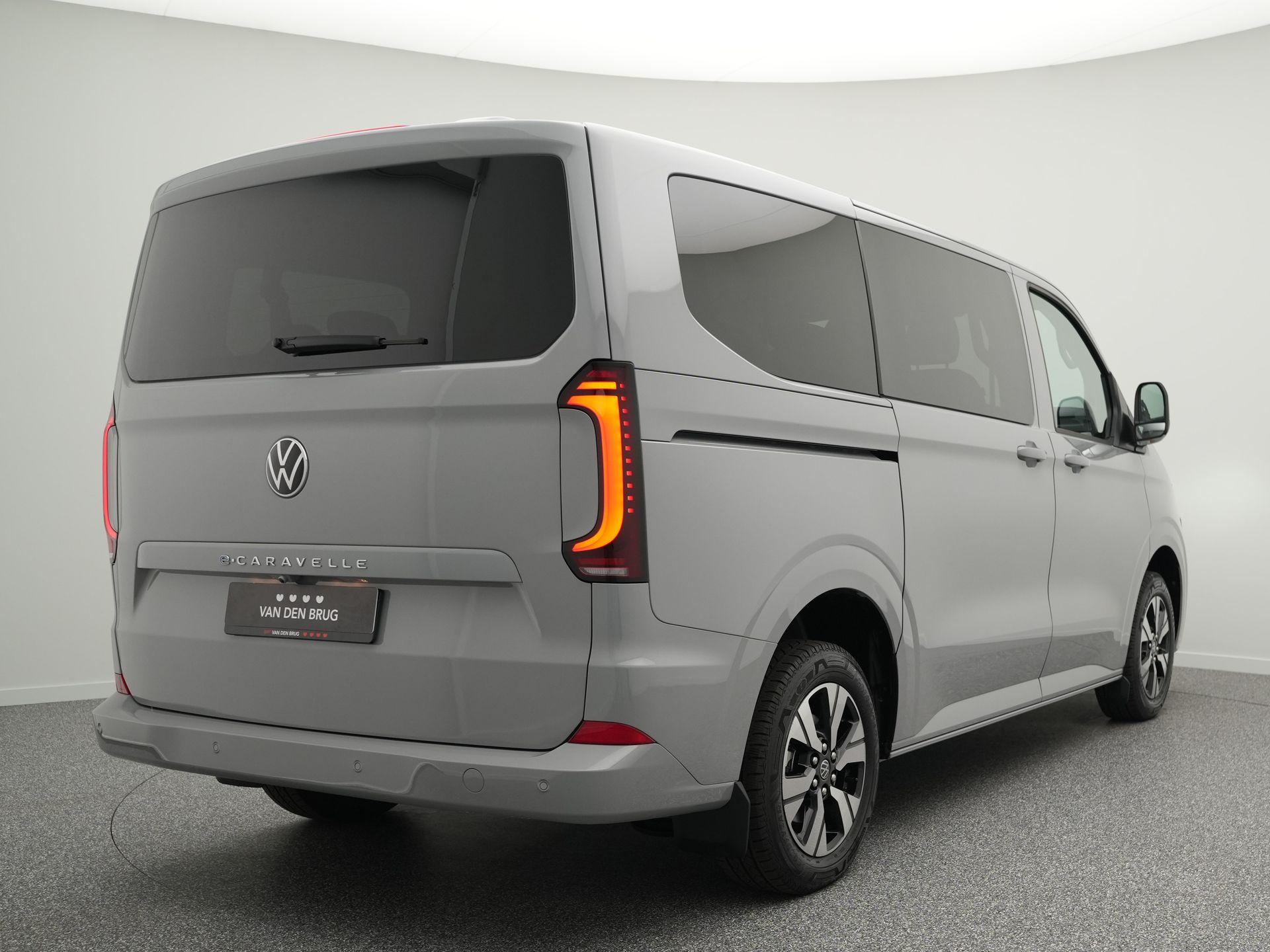 Volkswagen e-Transporter Caravelle 32 L1H1 Life 64 kWh 218 PK - Afbeelding 3