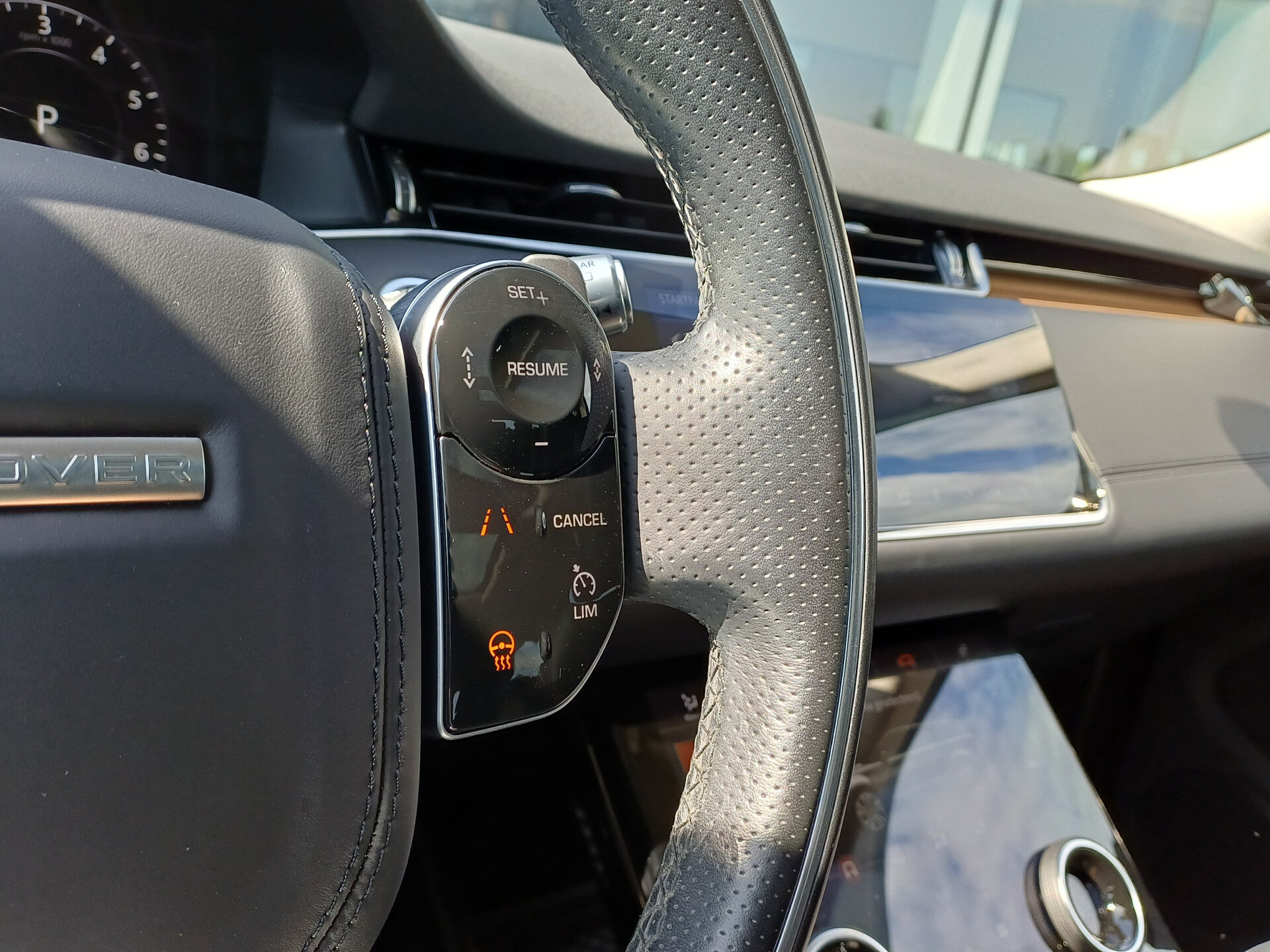 Land Rover Range Rover Evoque P300e 309pk AWD R-Dynamic HSE - Afbeelding 4