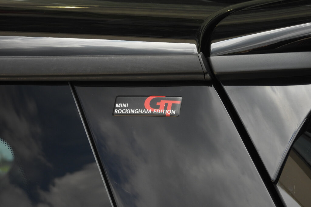MINI Cooper S 19