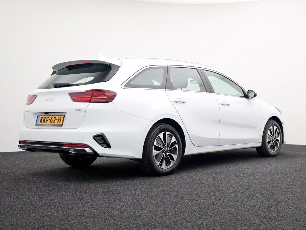 Kia Ceed Sportswagon 1.6 GDI PHEV DynamicPlusLine | LED | Stoelverwarming | Adaptief - Afbeelding 2