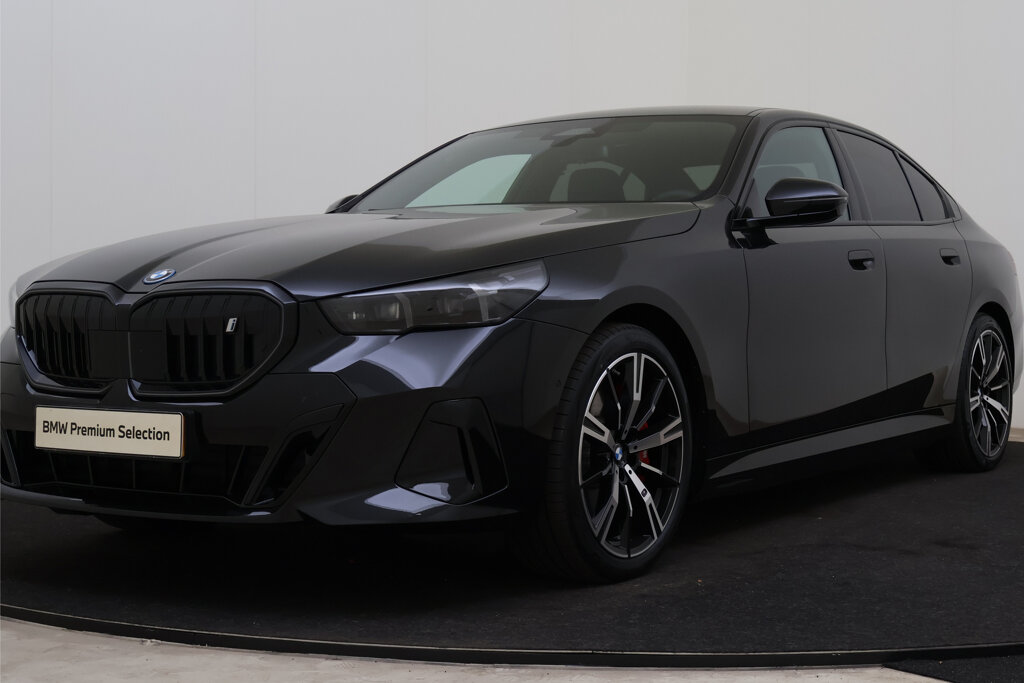BMW i5 360