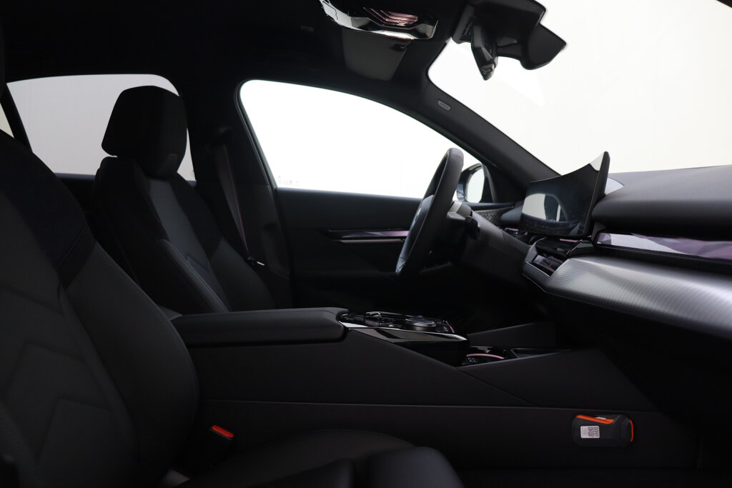 BMW i5 18