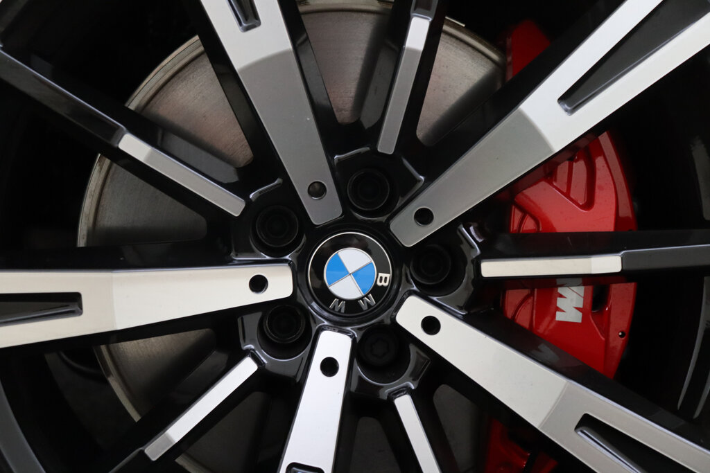 BMW i5 51