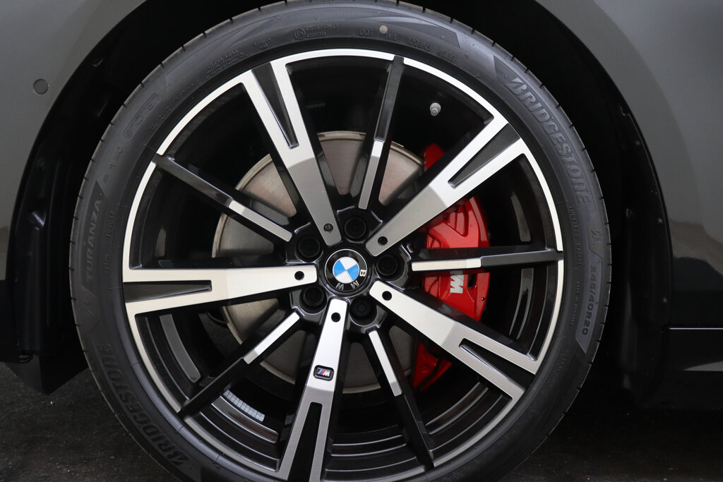 BMW i5 52