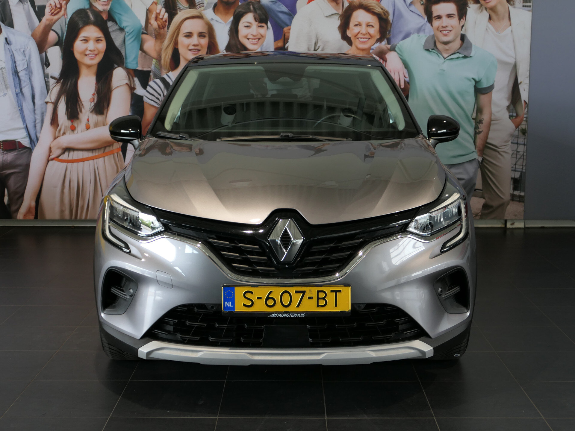 Renault Captur 1.0 TCe 90 evolution - Occasion Lease vanaf €404 p/m - - Afbeelding 2