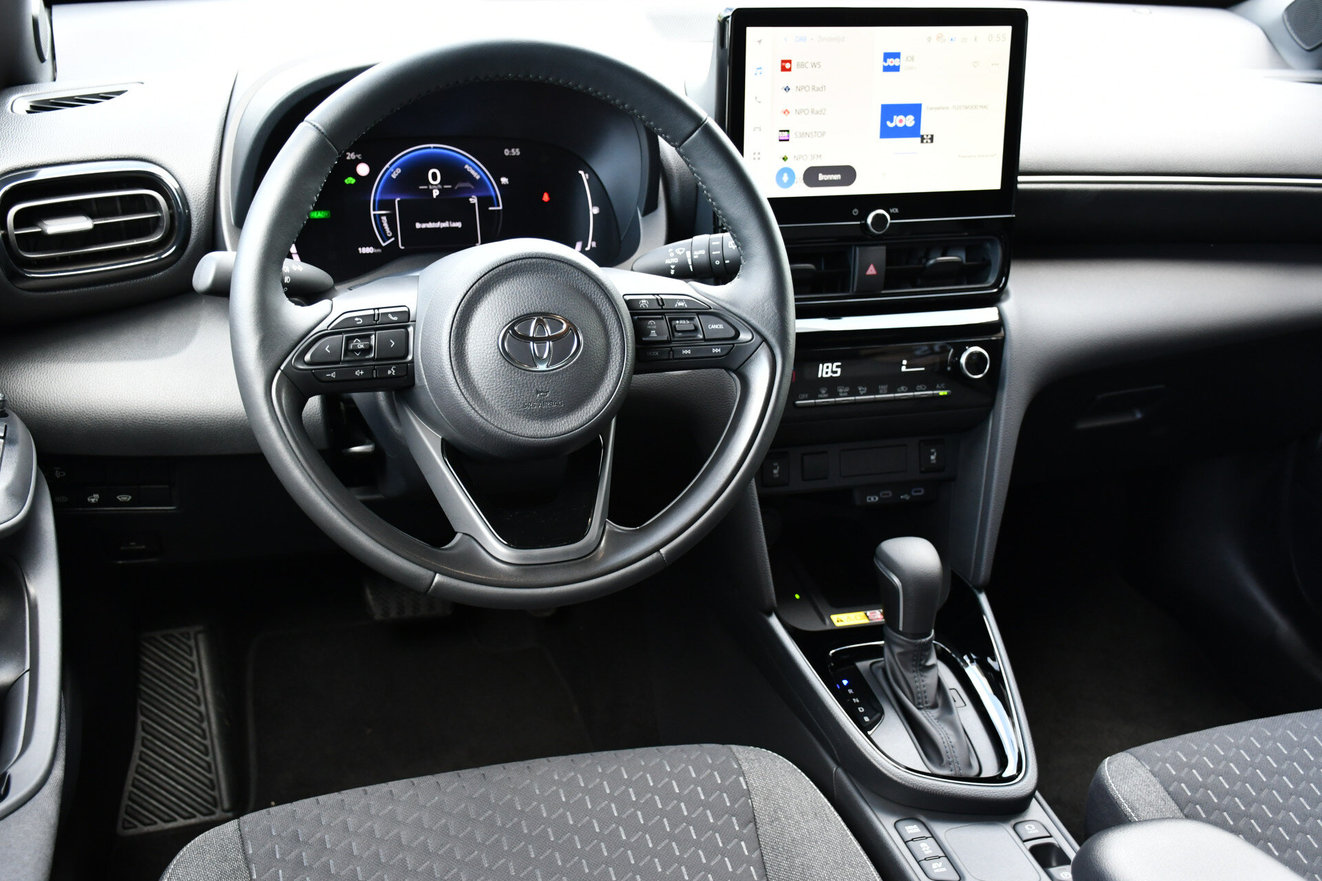 Toyota Yaris Cross 1.5 Hybrid 115 Dynamic Automaat 116pk - Afbeelding 2