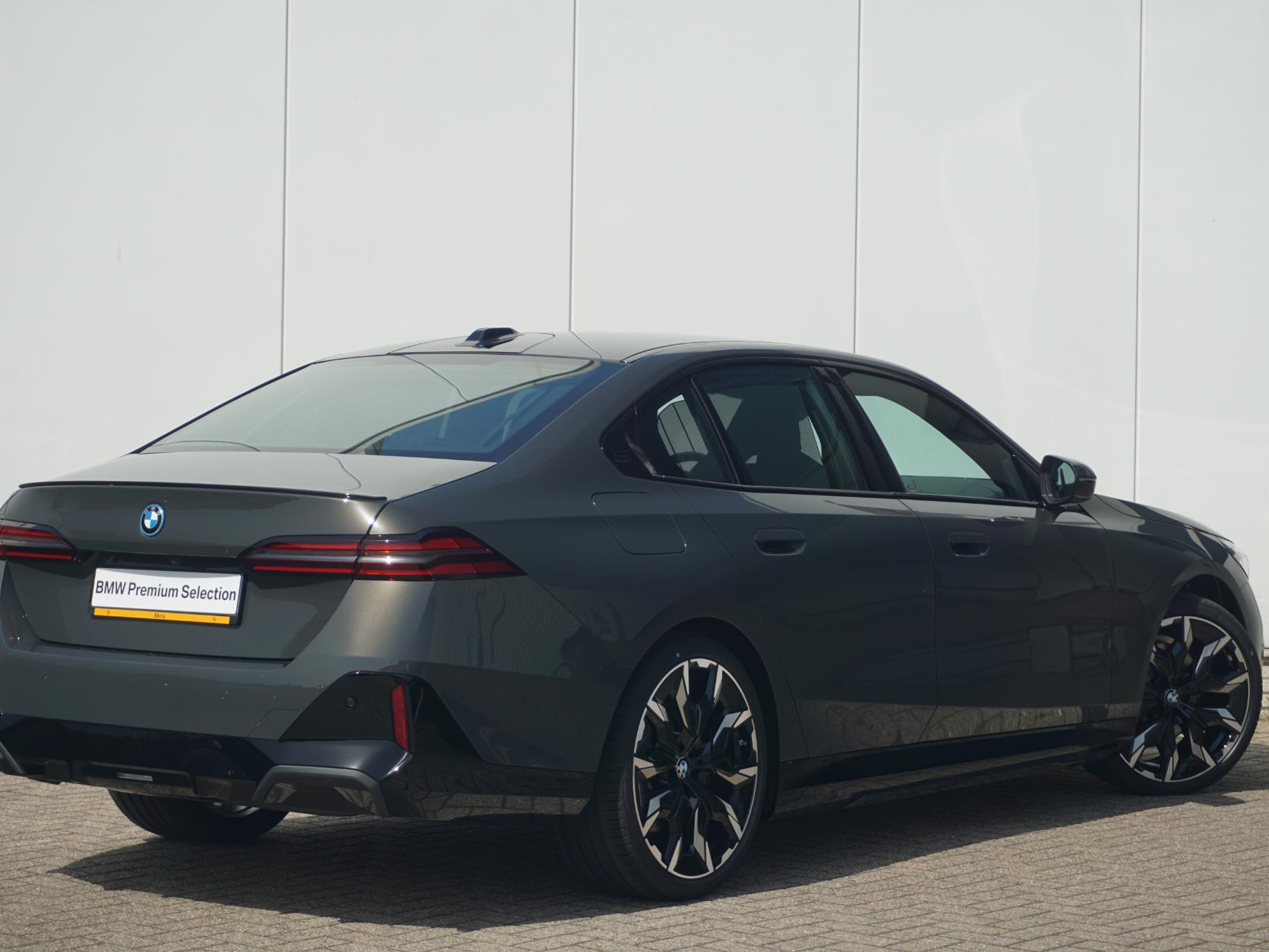 BMW 5 Serie Sedan 530e - Afbeelding 2