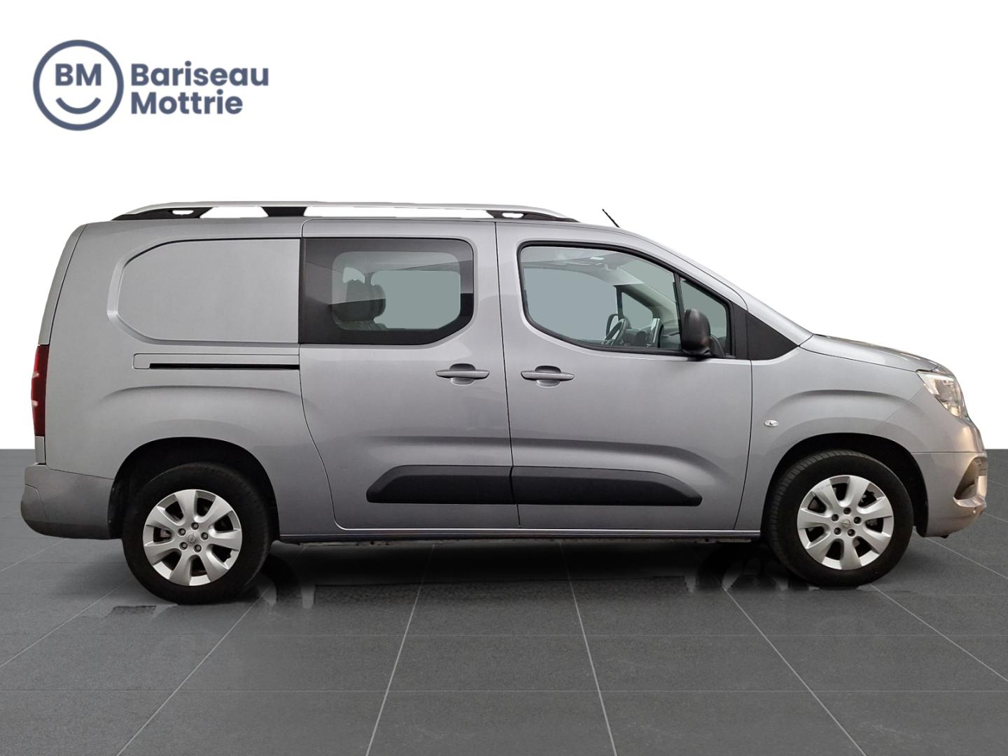 Opel Combo DUBBELE CABINE AUTOMAAT 5-ZIT *TREKHAAK*DAB*GPS*SENSOREN VOOR EN ACHTER*CARPLAY* - Afbeelding 3