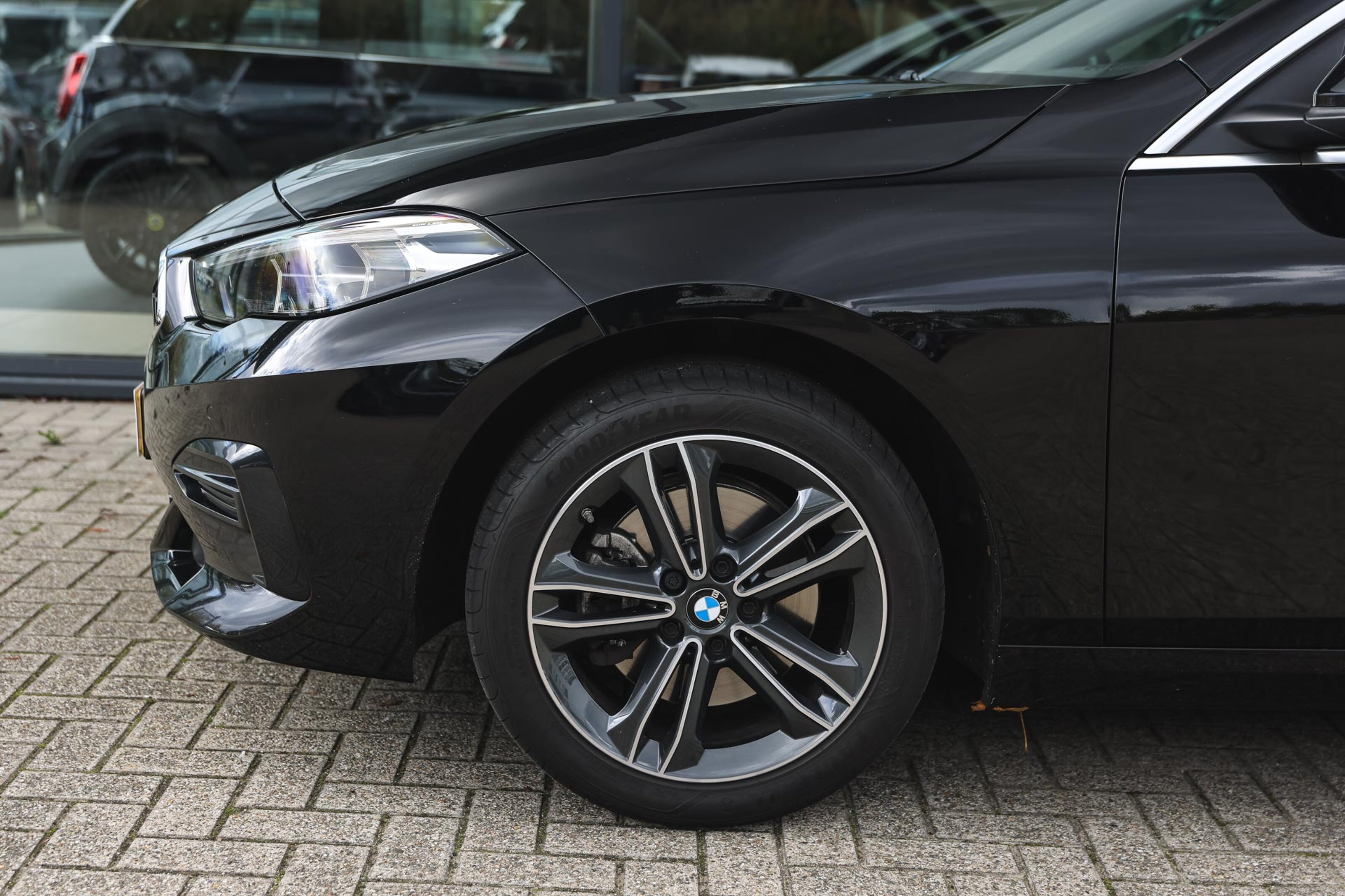 BMW 2 Serie Gran Coupé 218i Sport Line Automaat
