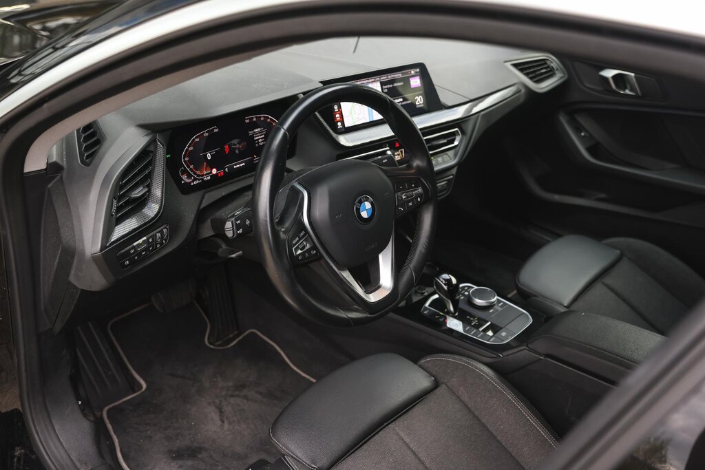 BMW 2 Serie 11