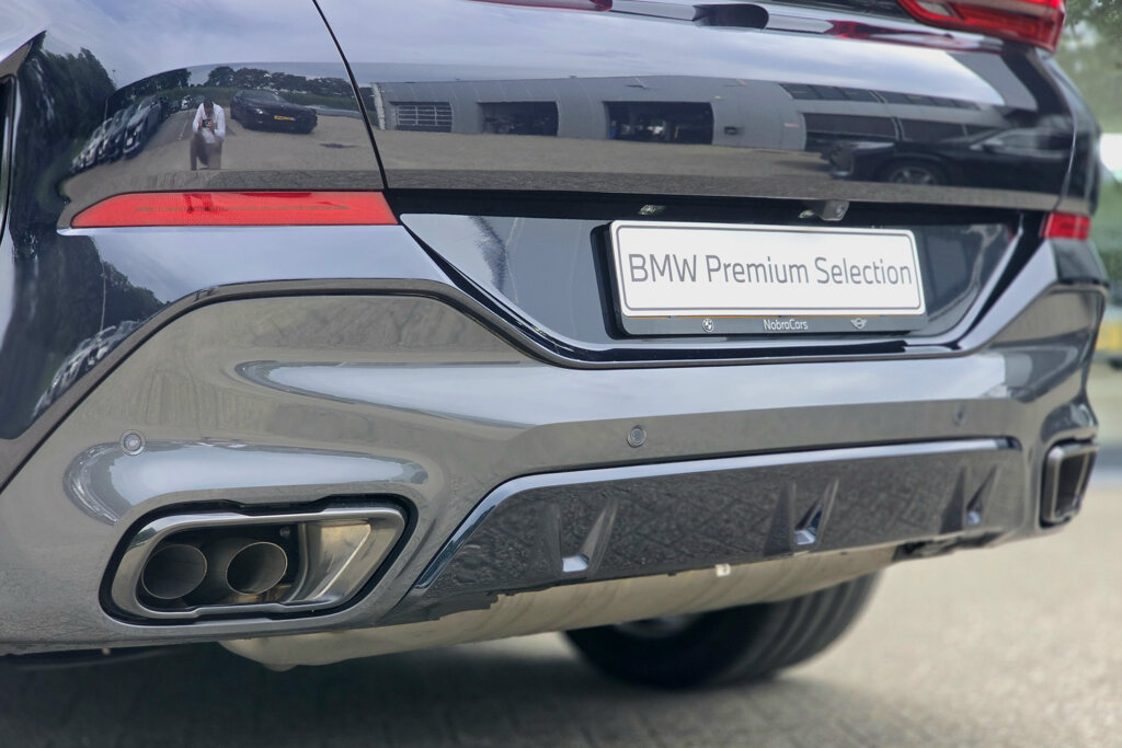 BMW X6 28