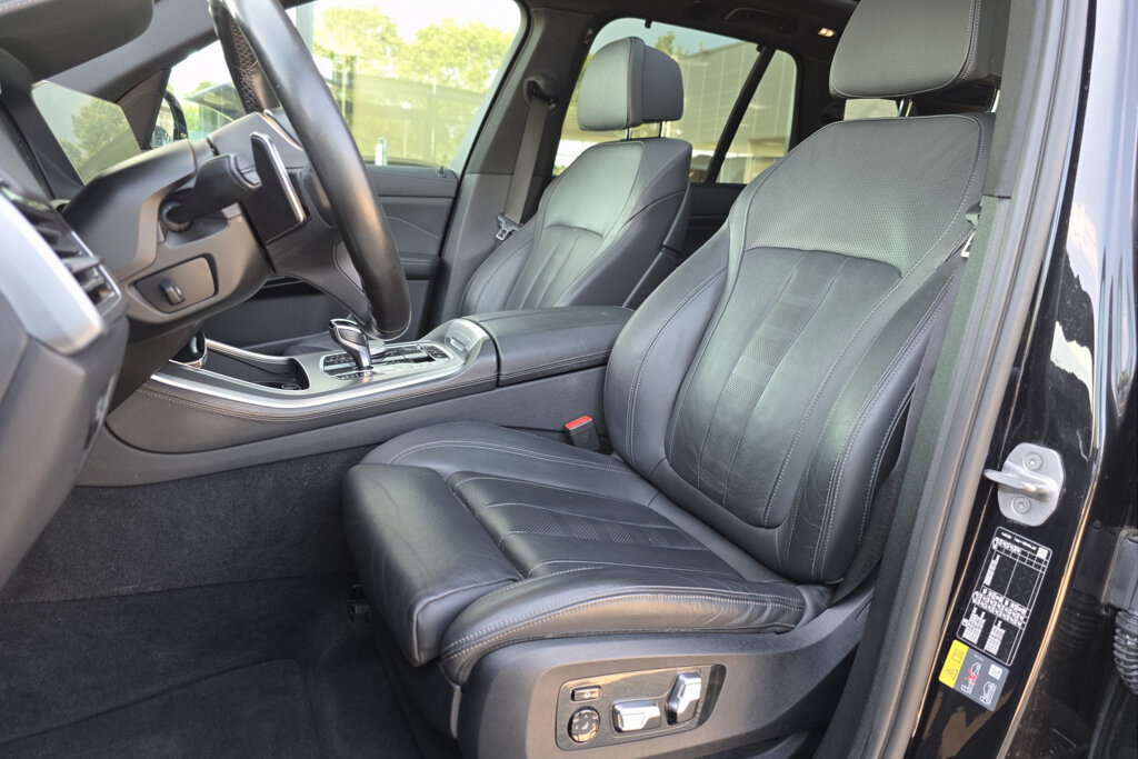 BMW X5 8