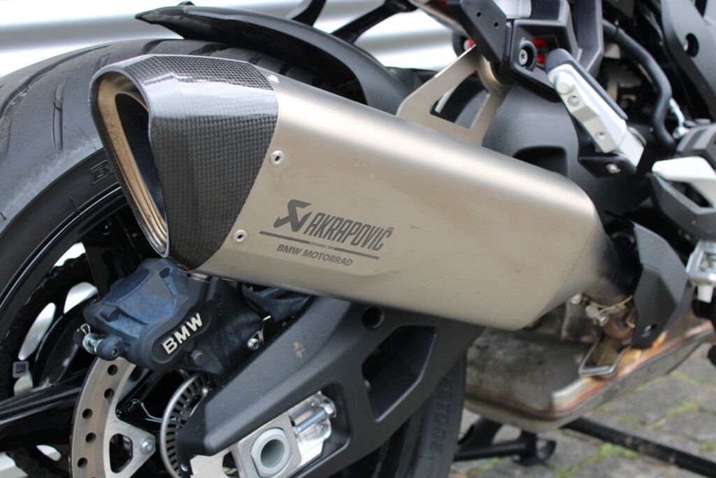 BMW S 1000 XR 2