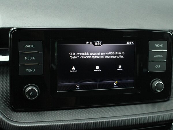 Apple Carplay/Android Auto