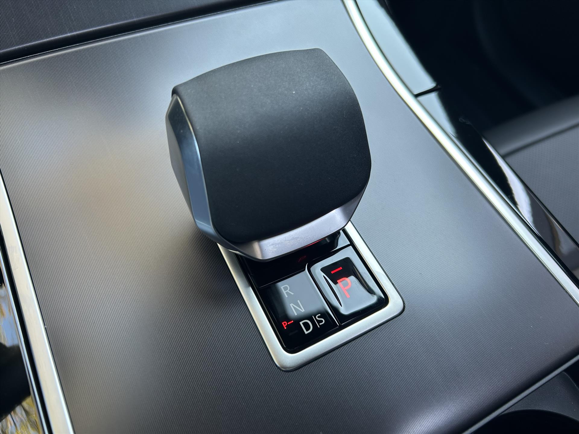 Land Rover Range Rover Velar - foto 9