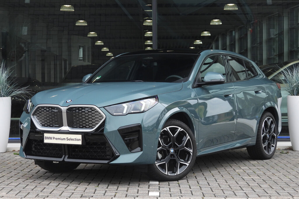 BMW iX2 1