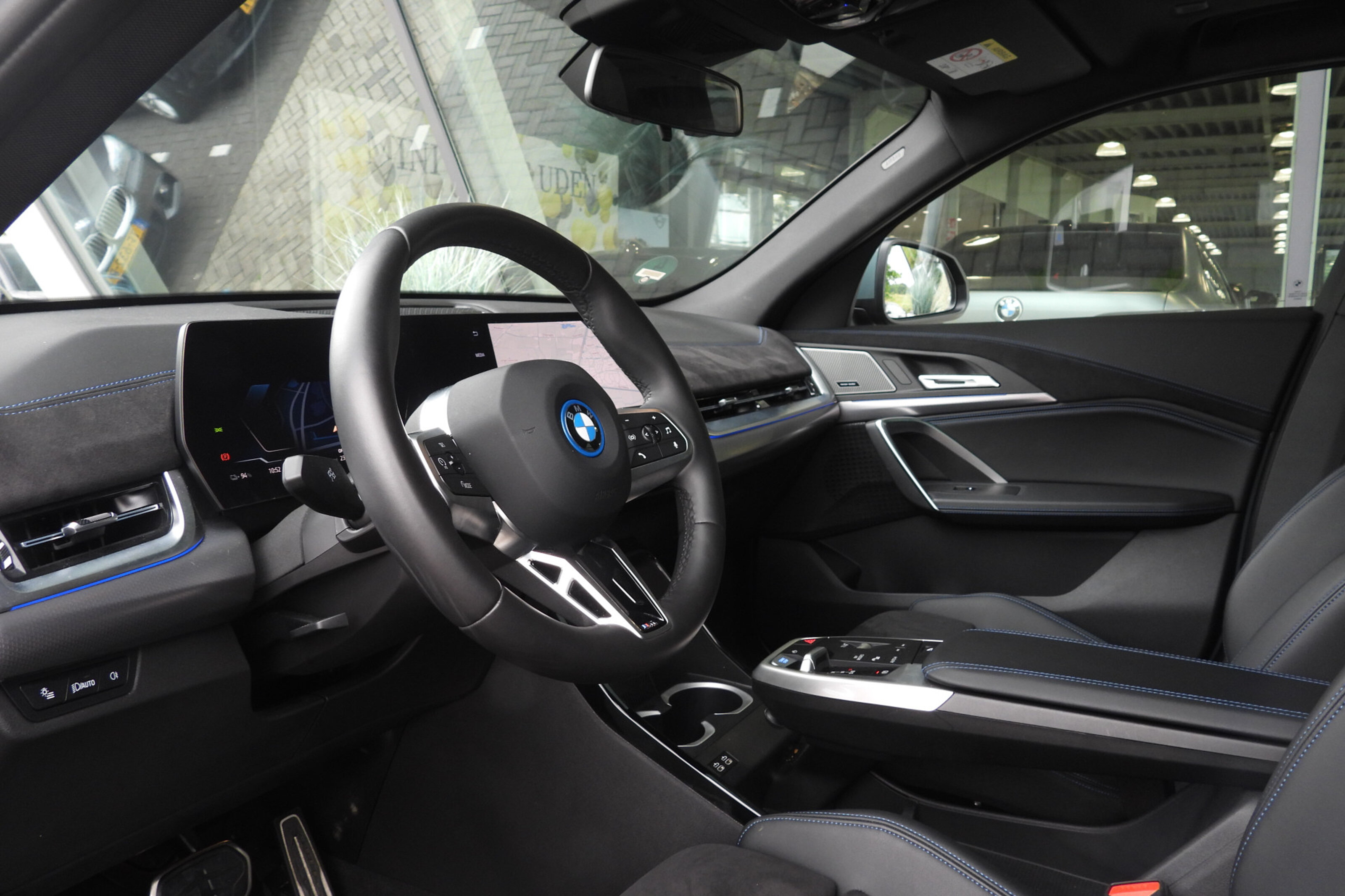 BMW iX2 8