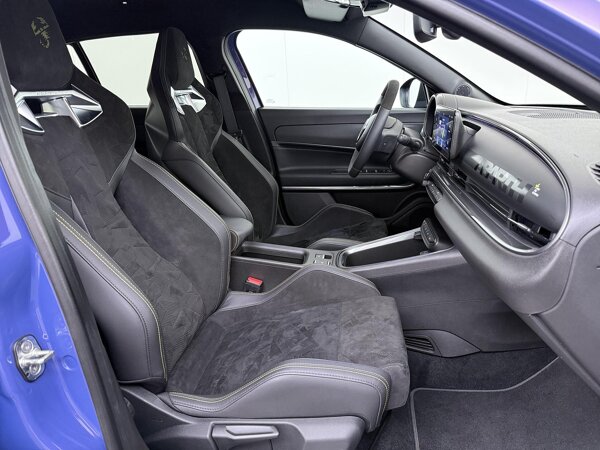 alcantara bekleding