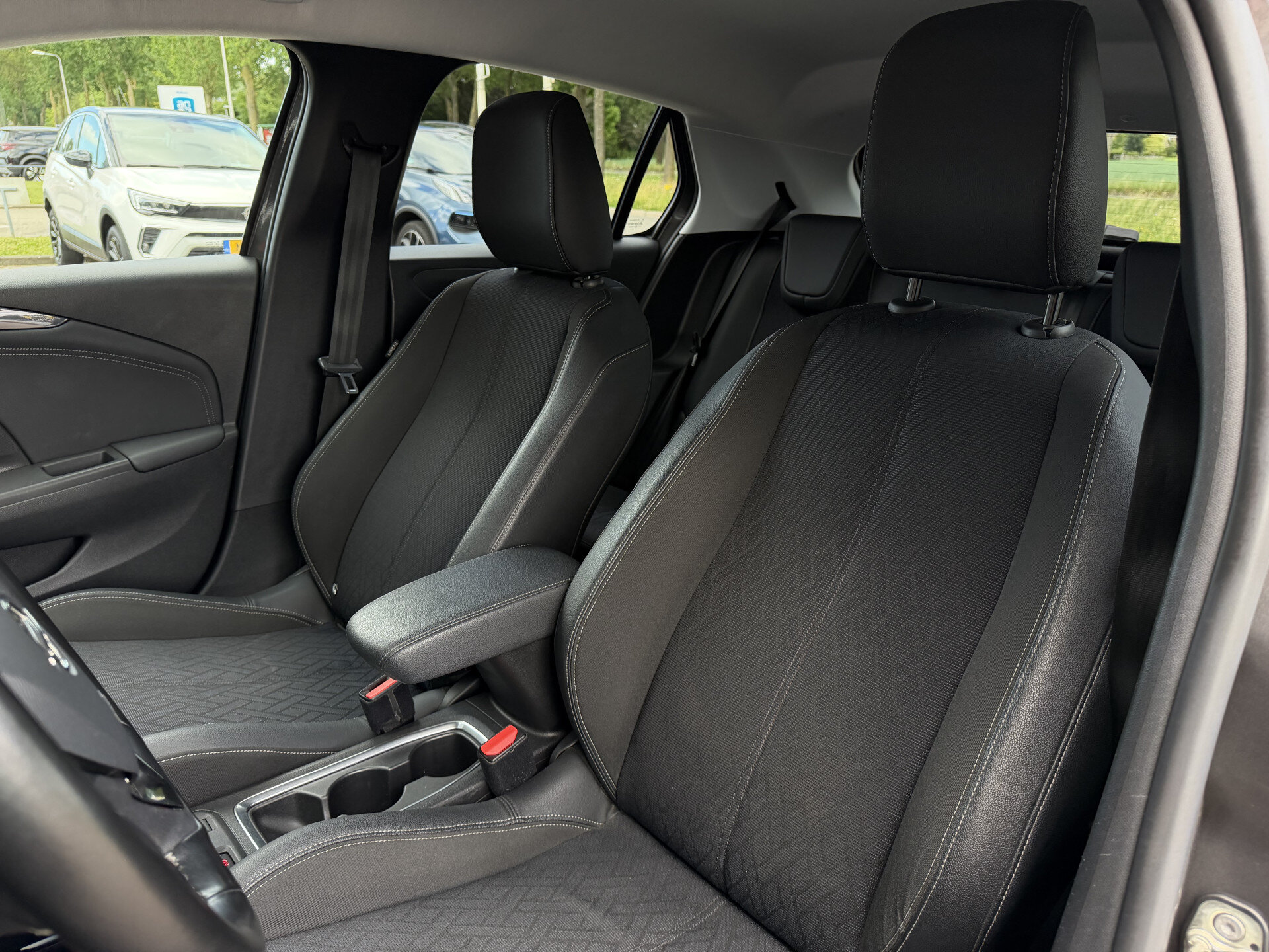 Opel Corsa 1.2 Elegance - Afbeelding 4