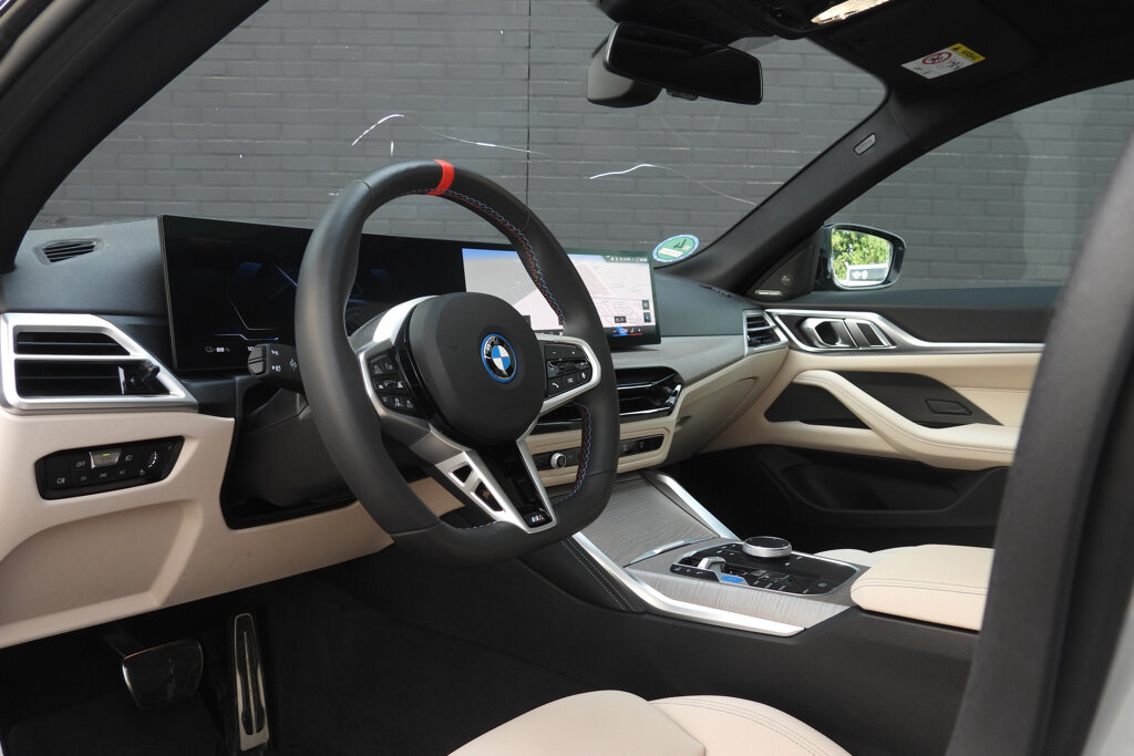 BMW i4 4