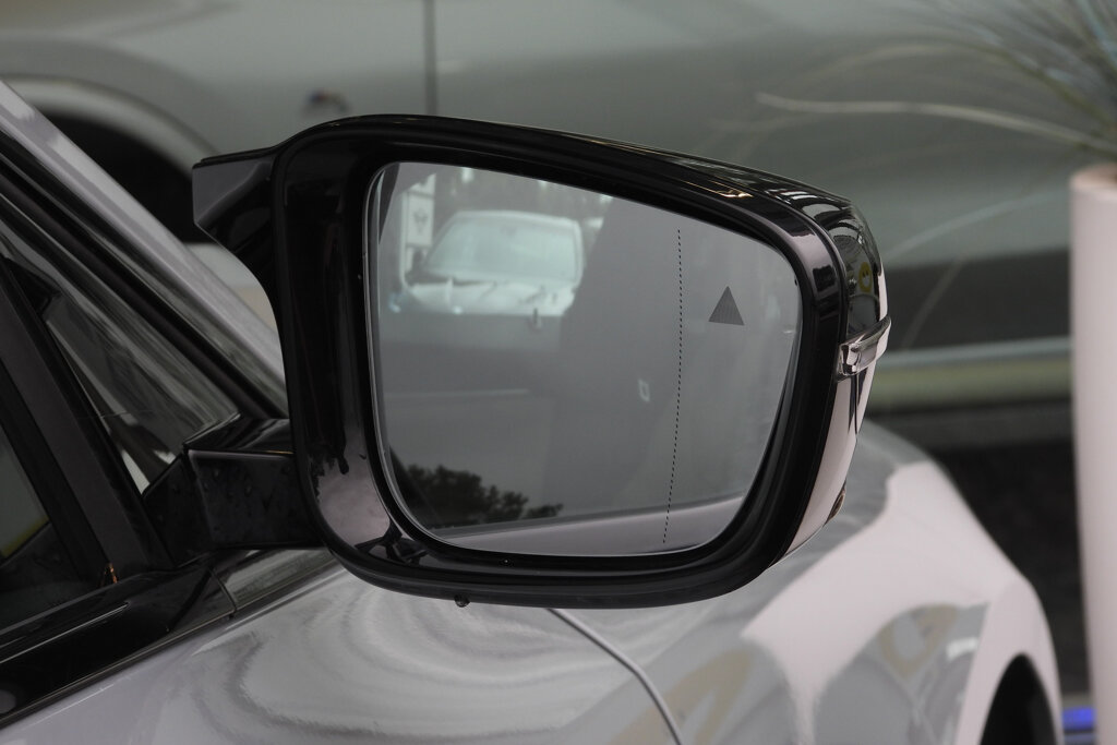 BMW i4 19