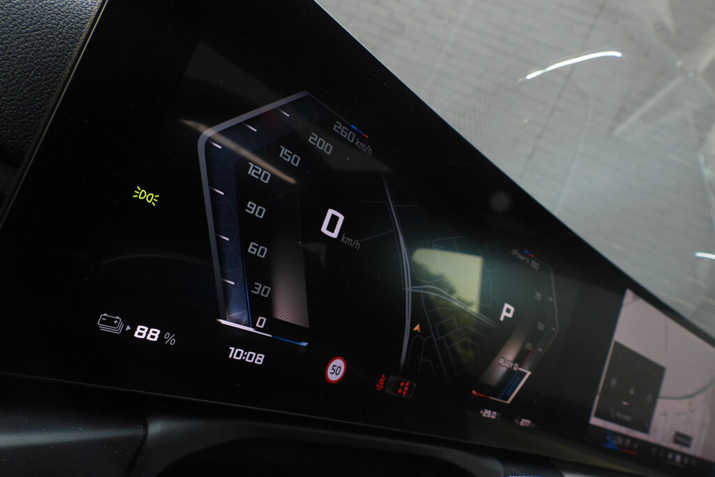 BMW i4 21