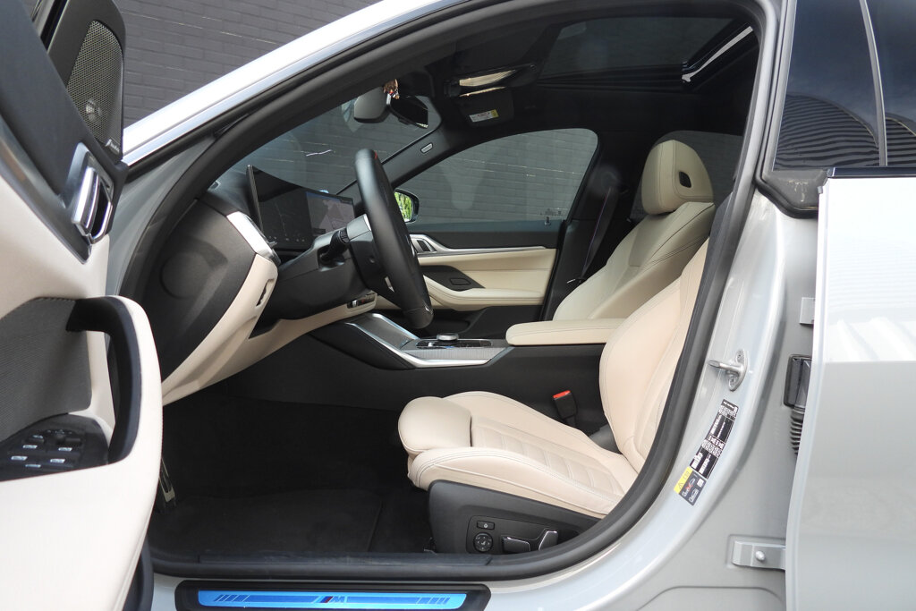 BMW i4 23